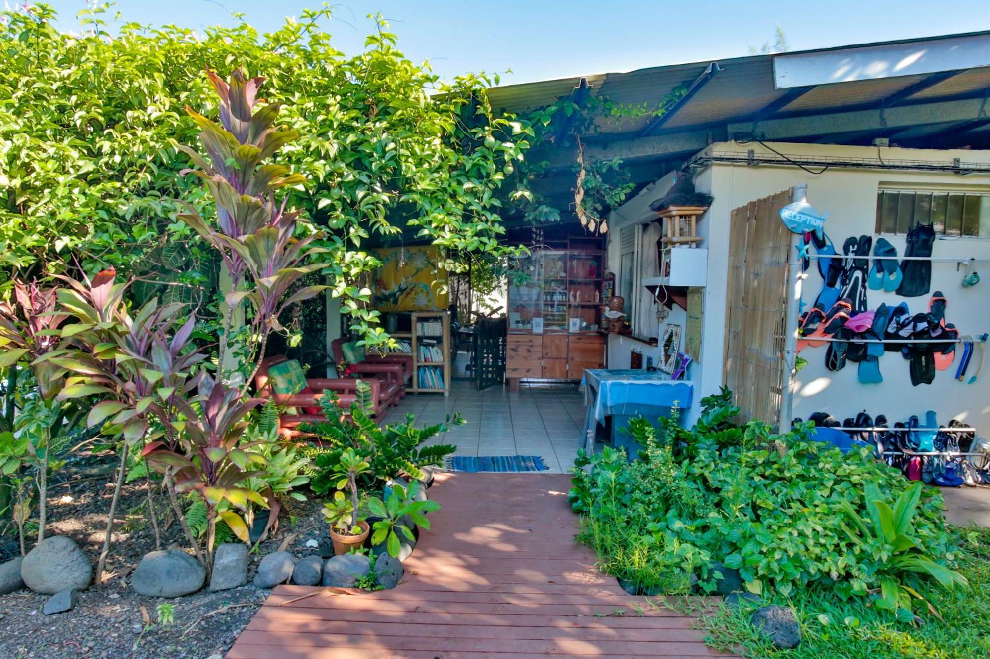 Pension De La Plage Punaauia  Exterior photo